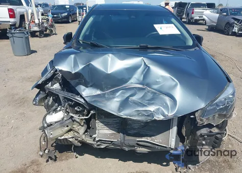 2018 Toyota Corolla Se from USA, damaged, VIN 5YFBURHEXJP752636